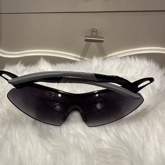 Oakley Black Shield Sunglasses - Picture 13 of 16